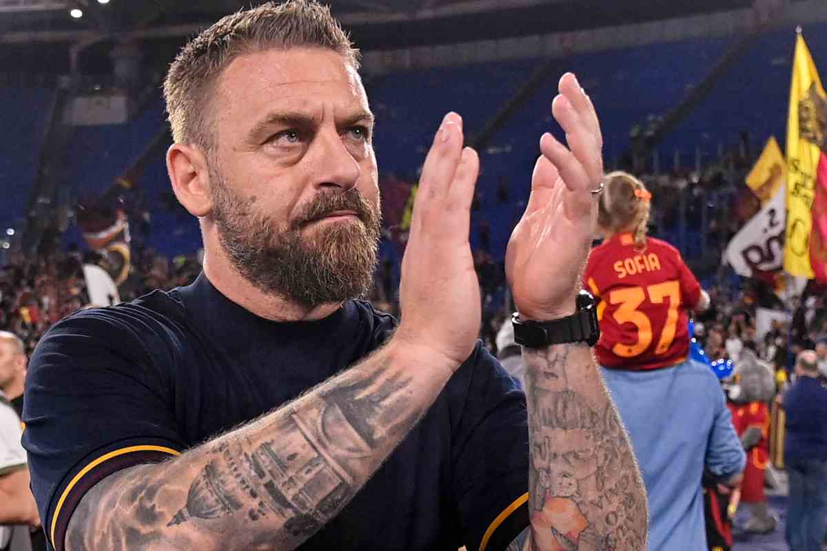 De Rossi applaude